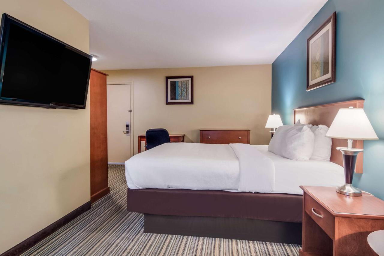 Best Western Plus Traverse City Ngoại thất bức ảnh