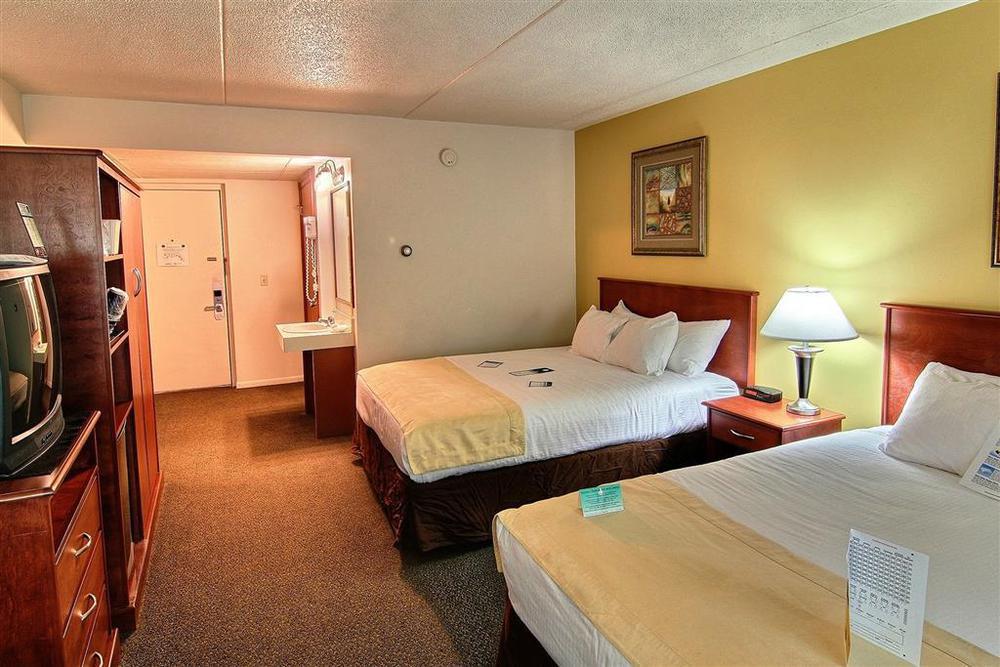 Best Western Plus Traverse City Phòng bức ảnh